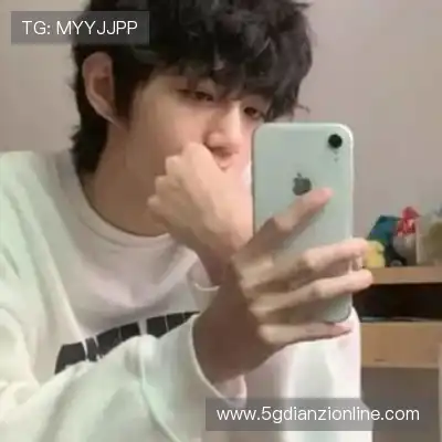 丁震